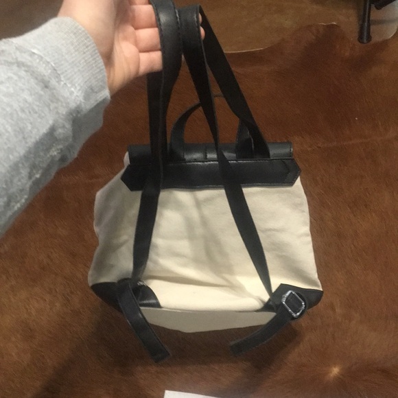 NEW Deux Lux purse backpack - Picture 4 of 5